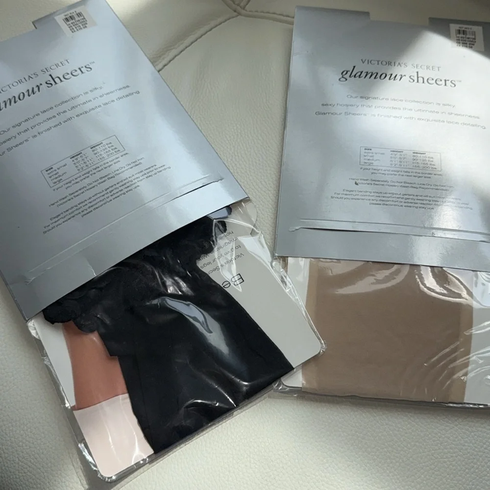 Victoria's Secret Glamour Sheers Stockings‎